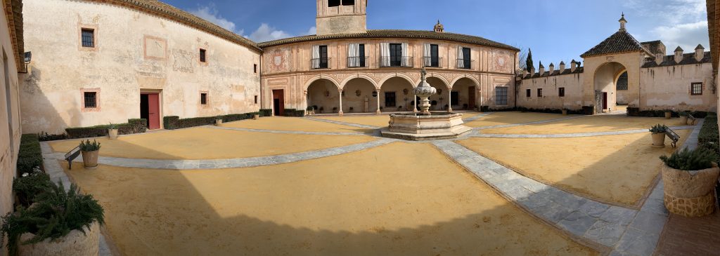 Patio de la fuente en Hacienda La Soledad